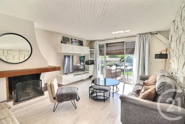 maison à vendre - 5 pièces - 137.69 m2 - TREMBLAY EN FRANCE - 93 - ILE-DE-FRANCE - Century 21 Vert-Galant